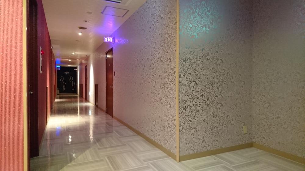 Hotel Eris Hakata (Adults Only) Φουκουόκα Εξωτερικό φωτογραφία